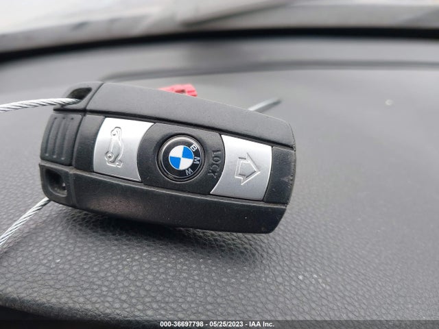 2008 BMW 3 SERIES 328I VIN: WBAVA33568KX85195