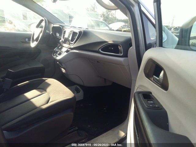 2C4RC1DG9HR506004 Chrysler Pacifica Touring