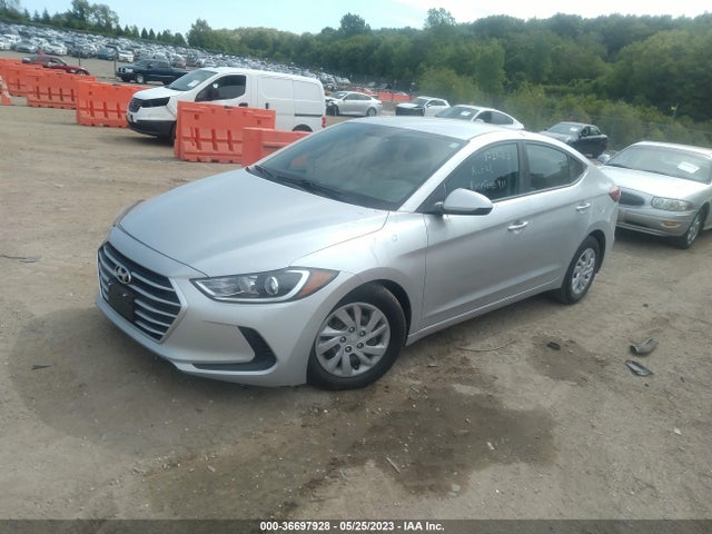 Hyundai ELANTRA SE 2018 5NPD74LF7JH334969 Image 2