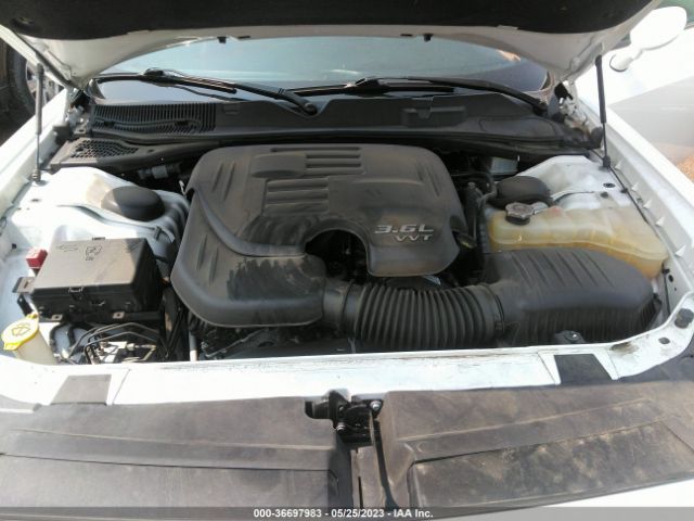 2C3CDZAG9HH611724 Dodge Challenger Sxt Plus