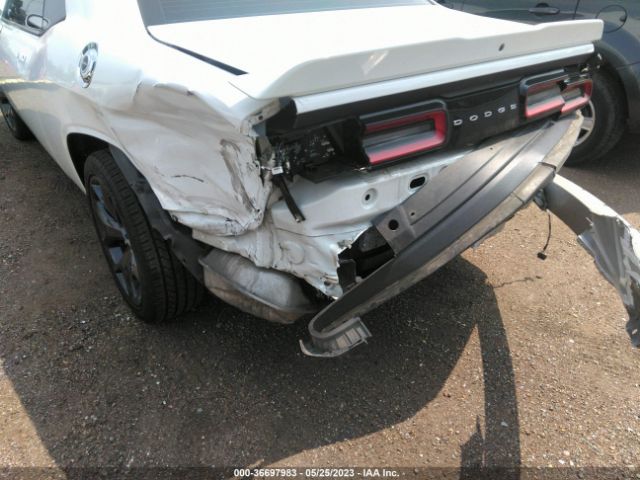 2C3CDZAG9HH611724 Dodge Challenger Sxt Plus