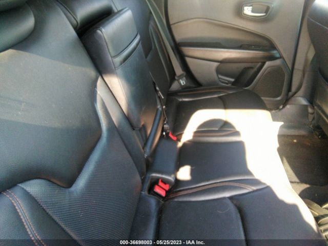 3C4NJDCB3JT206599 Jeep Compass Limited