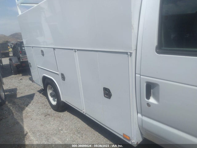 2019 Ford E-350, VIN: 1FDWE3F66KDC04138