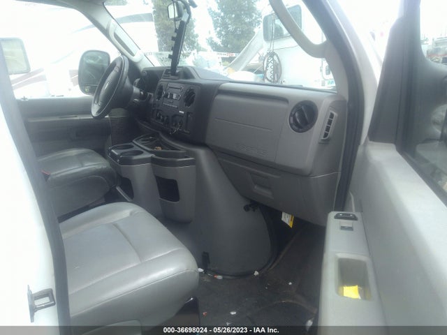 2019 Ford E-350, VIN: 1FDWE3F66KDC04138