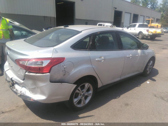 Ford FOCUS SE 2014 1FADP3F27EL407493 Image 4