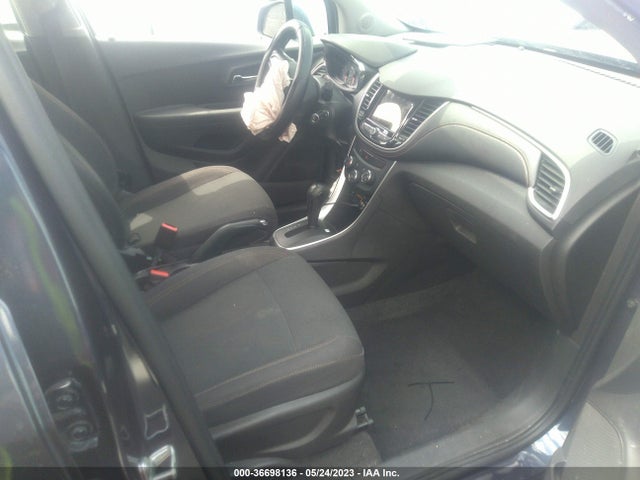 Chevrolet TRAX LS 2019 3GNCJKSB4KL252075 Image 6