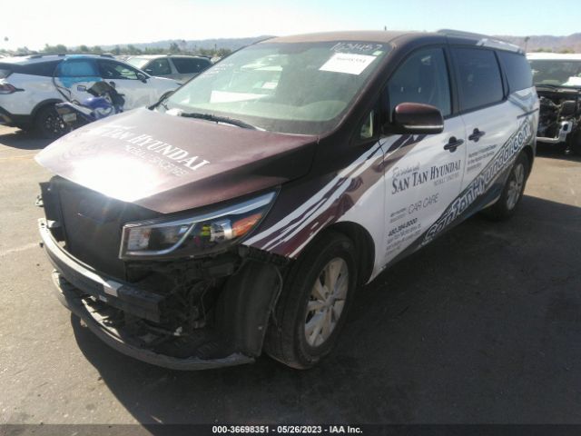 KNDMB5C19J6404877 KIA SEDONA LX