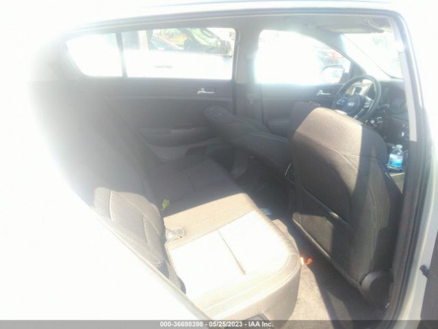 KNDPMCAC6M7932679 KIA Sportage Lx