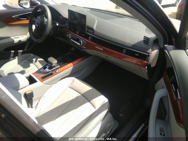 WAUBBAF47NN009868 Audi A4 Sedan Premium Plus
