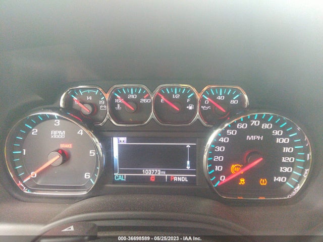 Chevrolet Tahoe Lt 2018 1GNSCBKC6JR381442 Image 8