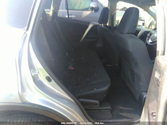 Toyota RAV4 LE 2018 JTMBFREV6JJ203180 Image 9