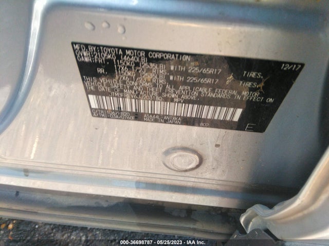 Toyota RAV4 LE 2018 JTMBFREV6JJ203180 Image 10