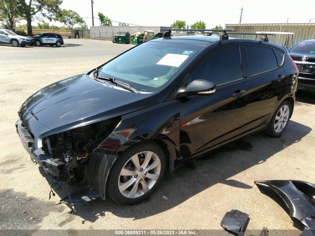 Hyundai ACCENT SE 2014 KMHCU5AE4EU141920 Image 2