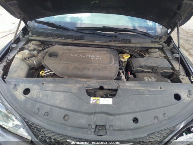 1C3CCCBB7FN709335 Chrysler 200 S