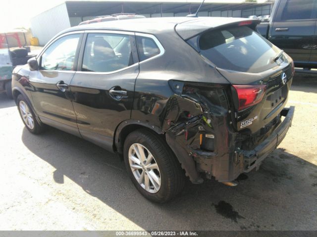 JN1BJ1CP0JW108219 Nissan Rogue Sport S
