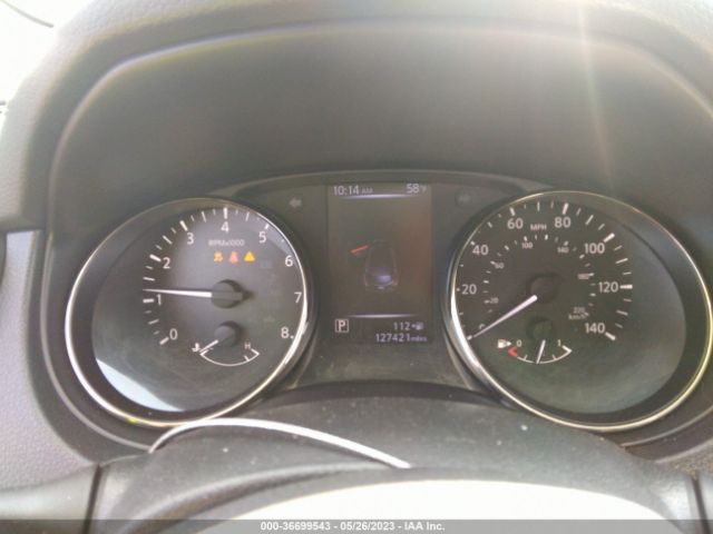 JN1BJ1CP0JW108219 Nissan Rogue Sport S