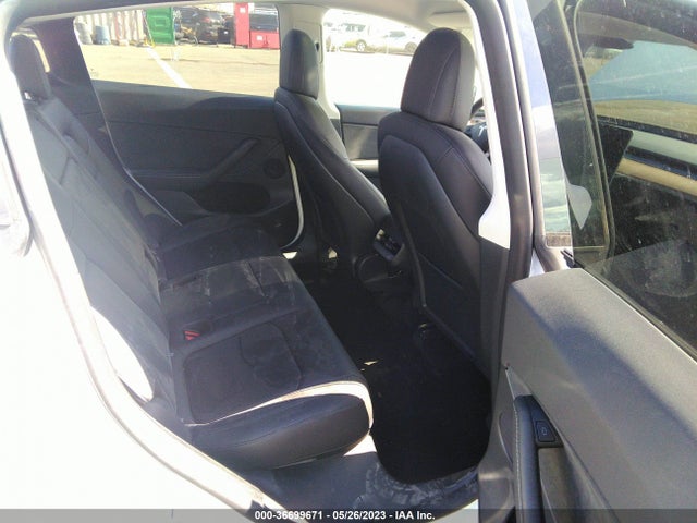 Tesla Model Y Long Range 2022 7SAYGDEE6NF575189 Image 10