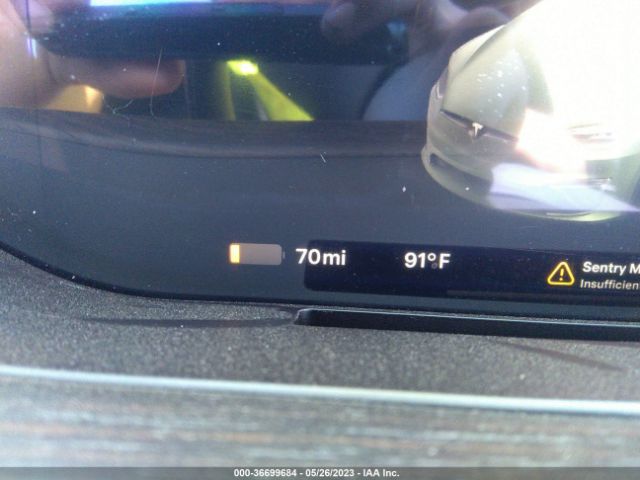 7SAXCAE57NF360426 Tesla MODEL X