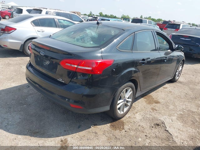 Ford FOCUS SE 2015 1FADP3F22FL261196 Image 4