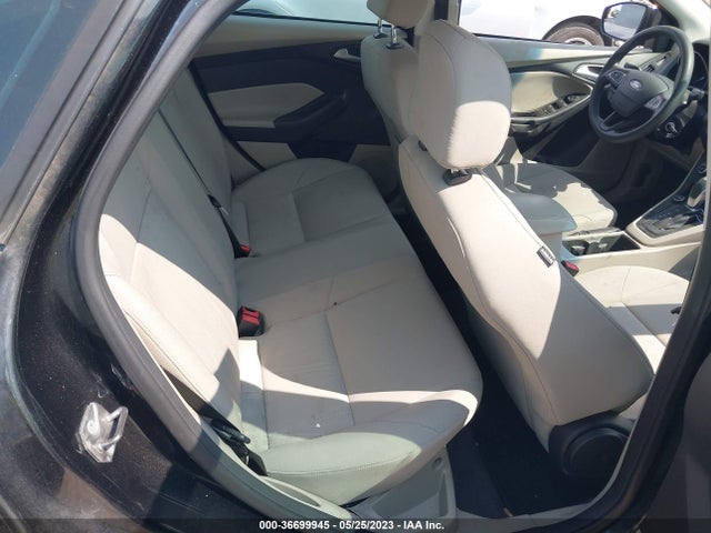 2015 FORD FOCUS SE VIN: 1FADP3F22FL261196