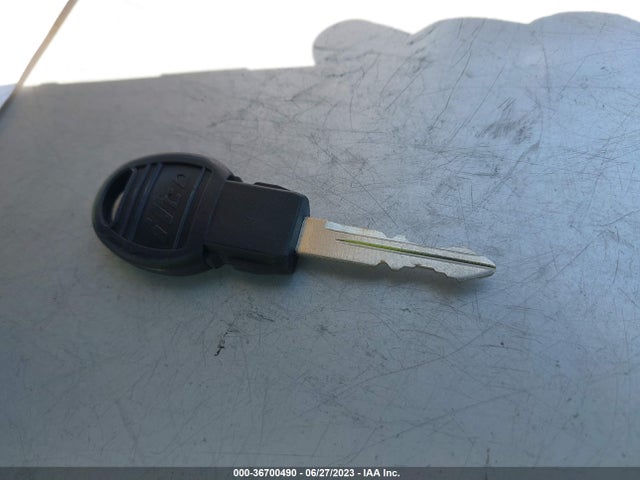 2013 DODGE CHALLENGER SXT VIN: 2C3CDYAG3DH631102