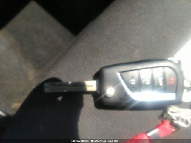 5YFEPMAE1MP192382 Toyota COROLLA LE