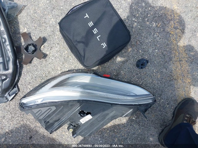 Tesla Model S Plaid 2021 5YJSA1E66MF453426 Image 12