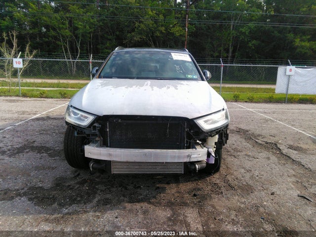 WA1GFCFS7FR005959 Audi Q3 2.0t Prestige