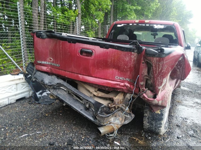 2005 CHEVROLET SILVERADO 1500 LS VIN: 1GCEK19B15E124704