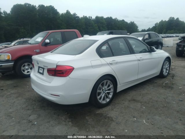 WBA8A9C50JAH13052 BMW 3 Series 320i