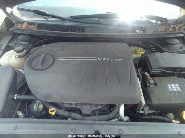 1C3CCCDG8GN163333 Chrysler 200 S