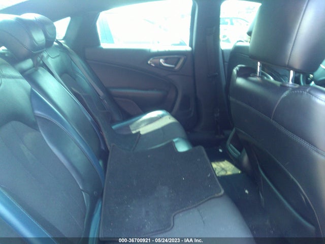 1C3CCCDG8GN163333 Chrysler 200 S