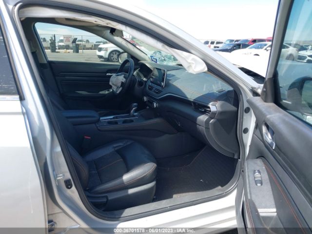 1N4BL4CW4MN315129 Nissan Altima 2.5 Sr