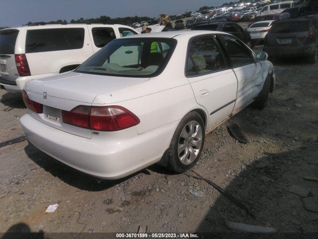 1999 HONDA ACCORD SDN LX VIN: 1HGCG1648XA024934
