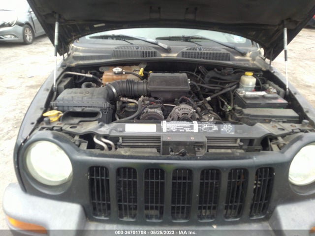 2003 JEEP LIBERTY SPORT VIN: 1J4GL48K43W558318