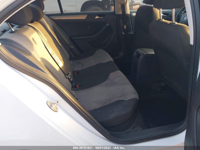 3VW167AJ7HM364859 Volkswagen Jetta 1.4t S