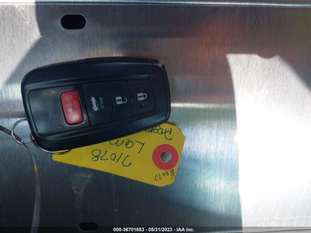 5YFHPRAE6LP033897 Toyota COROLLA LE
