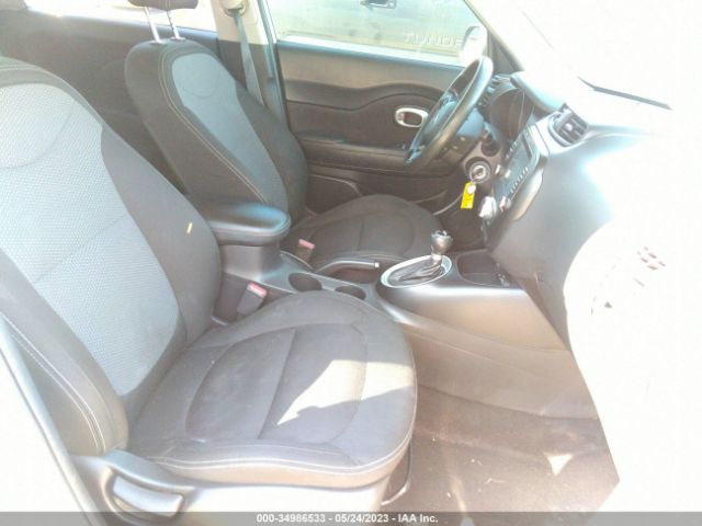 KNDJP3A59J7505197 KIA SOUL +