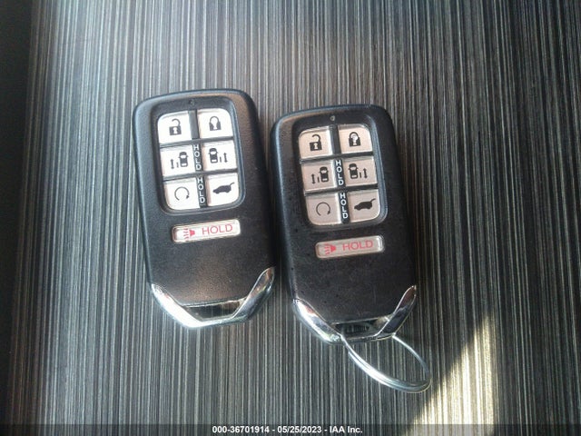 Honda Odyssey Touring 2018 5FNRL6H84JB032156 Image 3