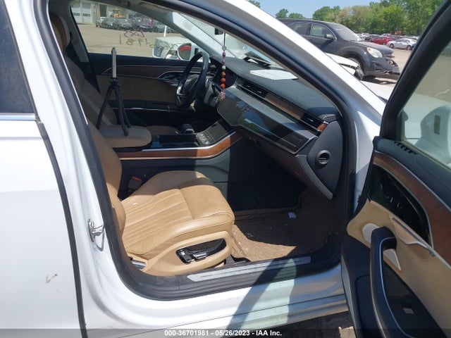 2019 Audi A8, VIN: WAU8DBF85KN015385