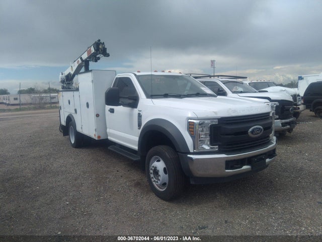 2018 Ford F-550, VIN: 1FDUF5GYXJDA00988