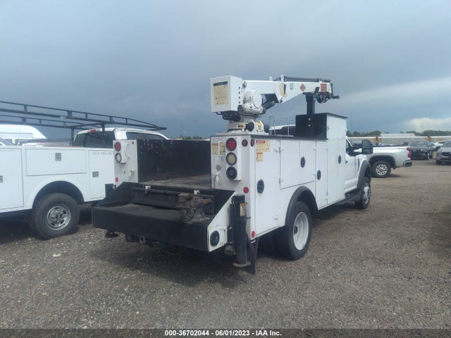 2018 Ford F-550, VIN: 1FDUF5GYXJDA00988