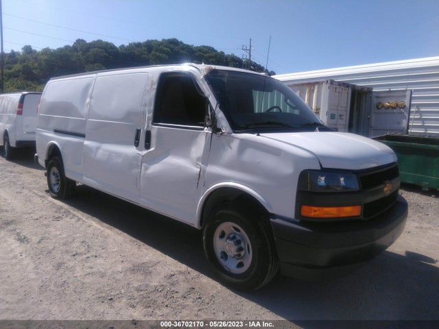 2022 1GCWGBF74N1280447 main image