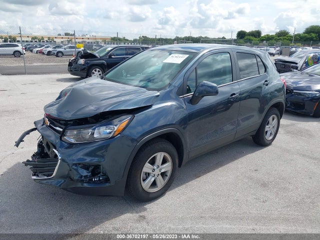 Chevrolet TRAX LS 2022 KL7CJNSM8NB541880 Image 2