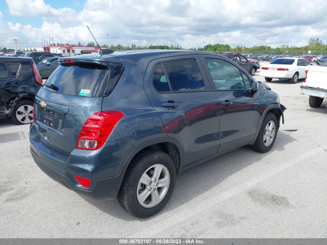 Chevrolet TRAX LS 2022 KL7CJNSM8NB541880 Image 4