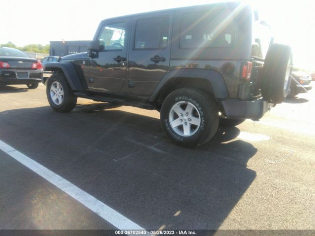 1C4BJWDG8GL322457 Jeep Wrangler Unlimited Sport