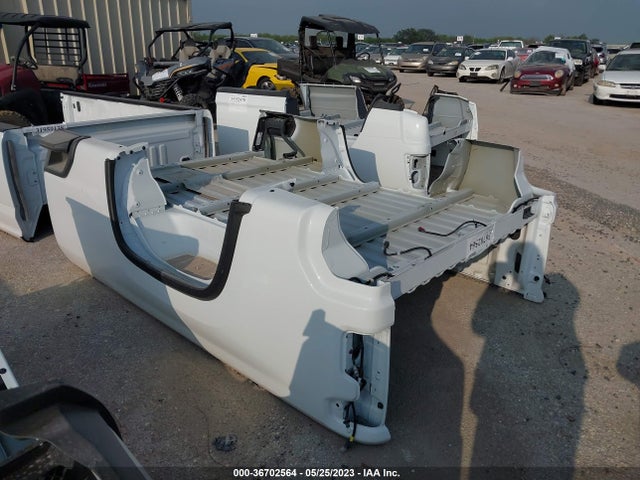 2023 2023CHEVYBED2500 main image