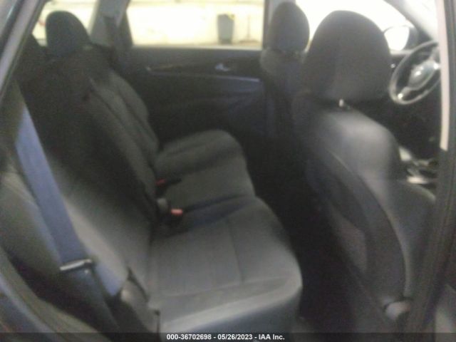 5XYPGDA38LG674860 KIA SORENTO LX