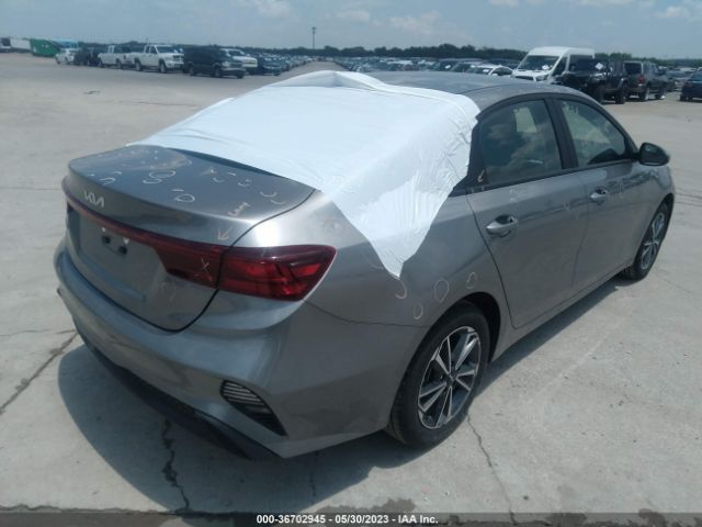 3KPF24AD8PE557219 KIA Forte Lxs