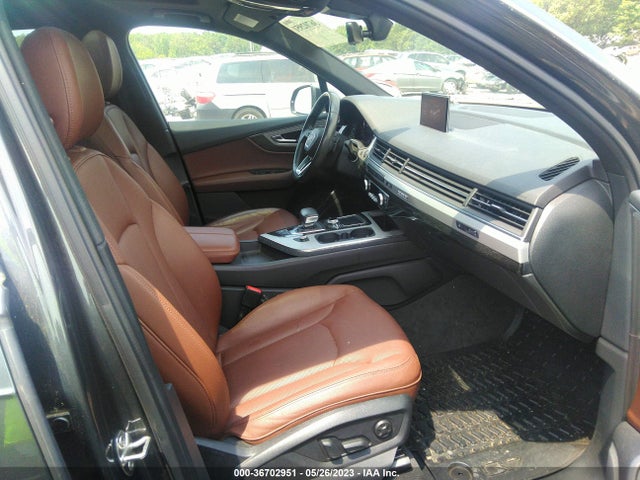 WA1LHAF72JD039824 Audi Q7 Premium Plus